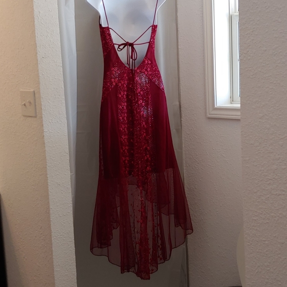 Dress - Picture 6 of 8